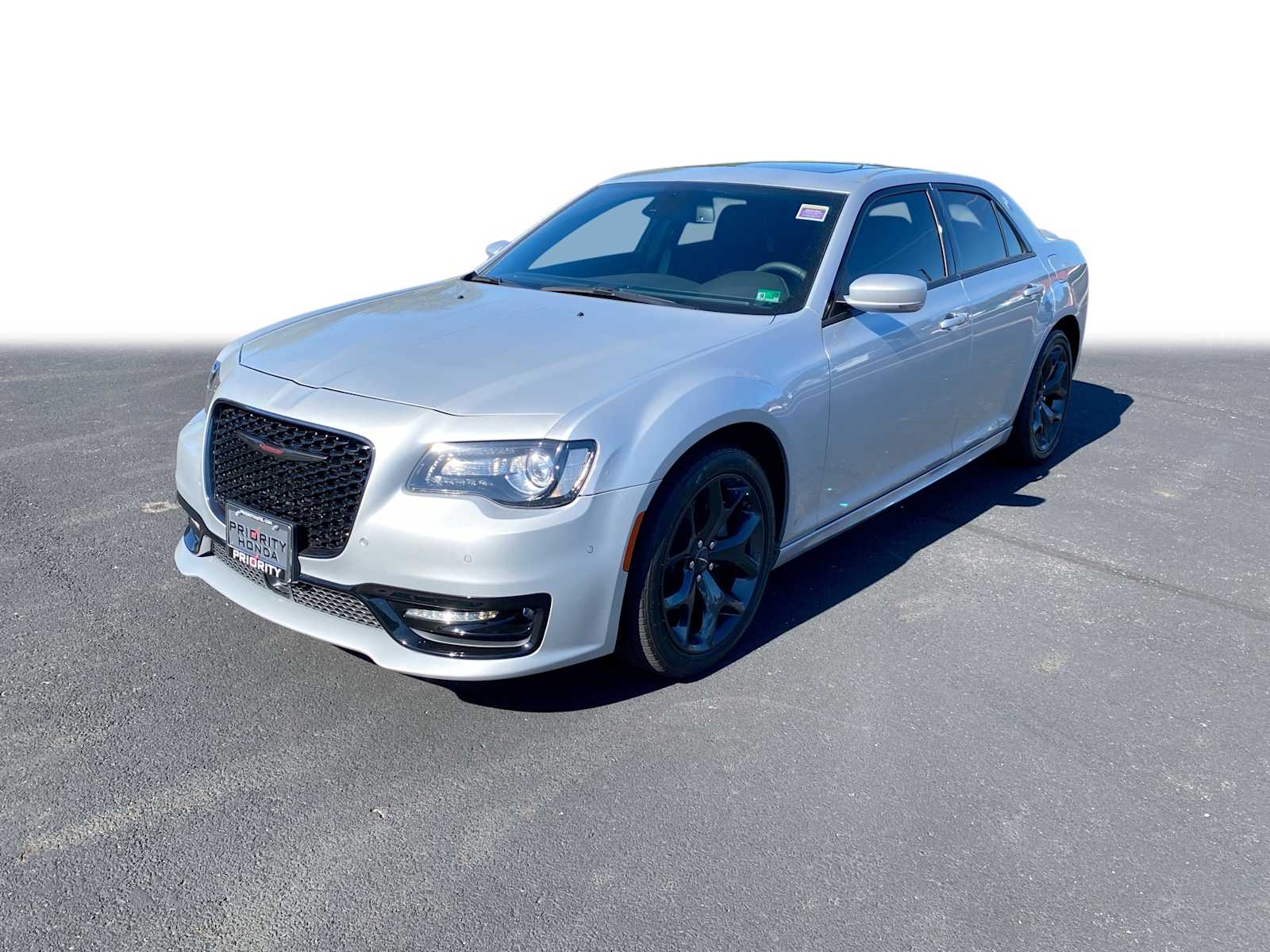 Thumbnail: 2023 Chrysler 300 - 1