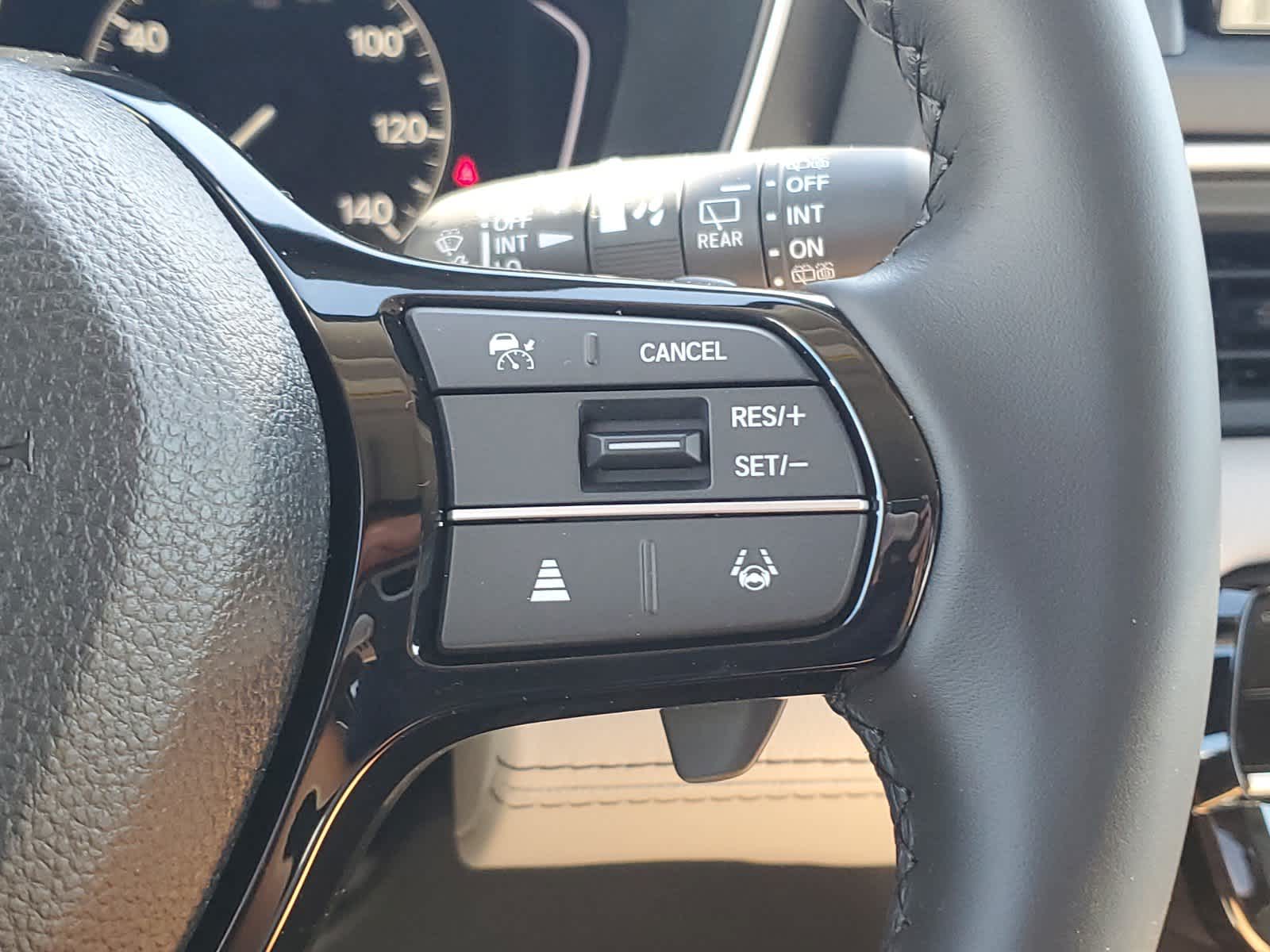 2025 Honda Pilot Touring 15