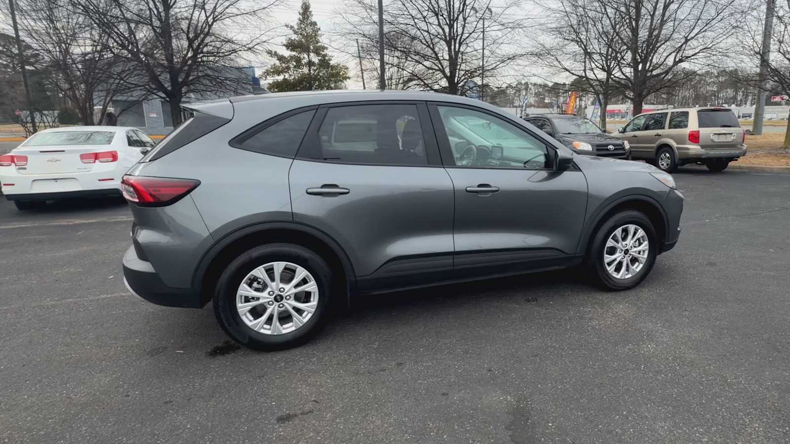 Thumbnail: 2025 Ford Escape - 9