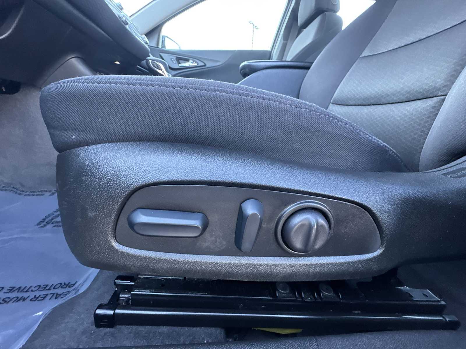 Thumbnail: 2024 Chevrolet Malibu - 14