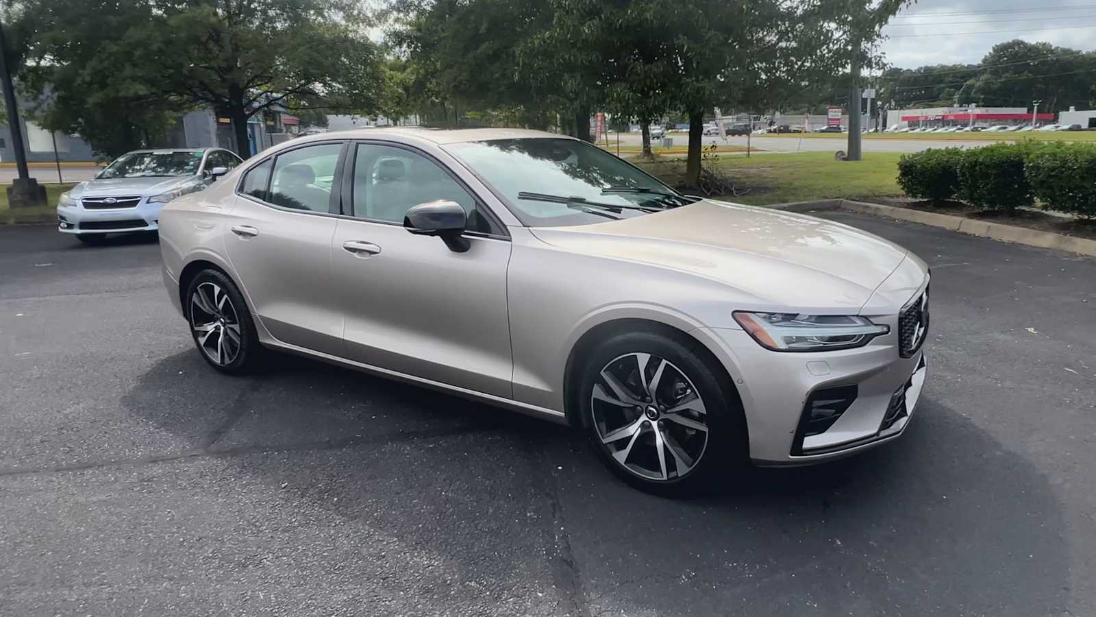 Thumbnail: 2024 Volvo S60 - 2