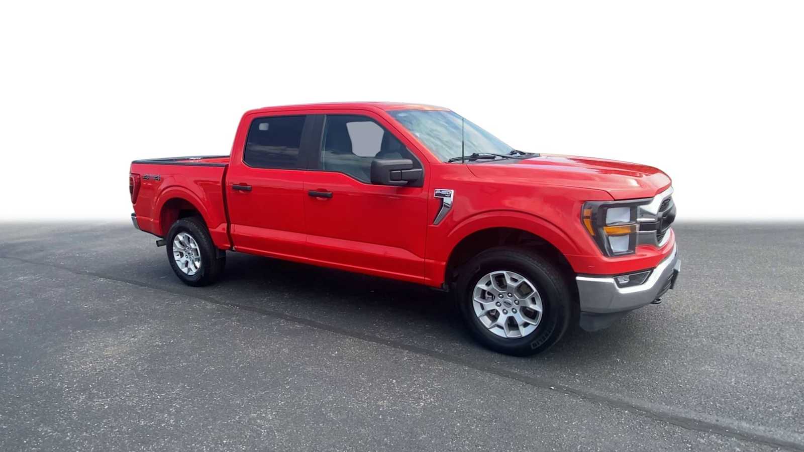 2023 Ford F-150 XLT 2