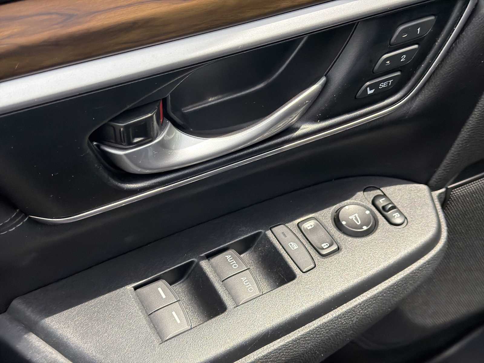 Thumbnail: 2018 Honda CR-V - 15