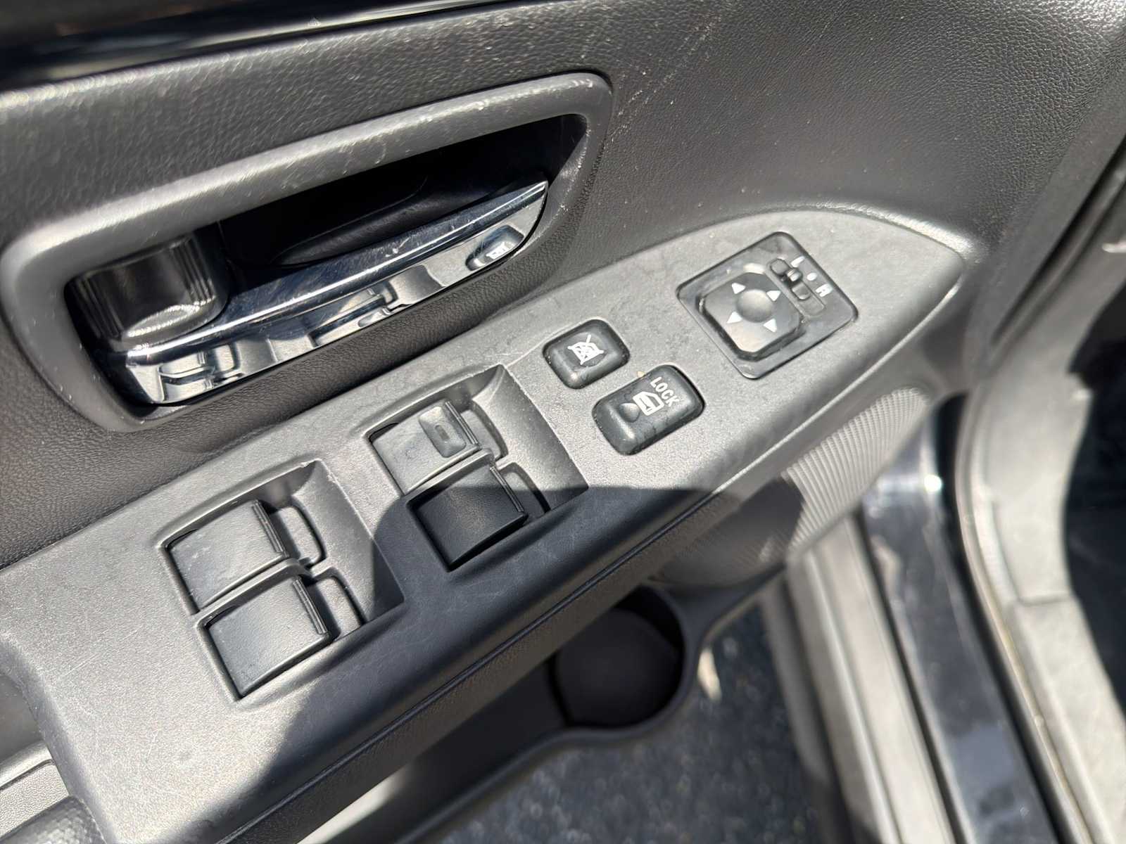 Thumbnail: 2024 Mitsubishi Outlander Sport - 15