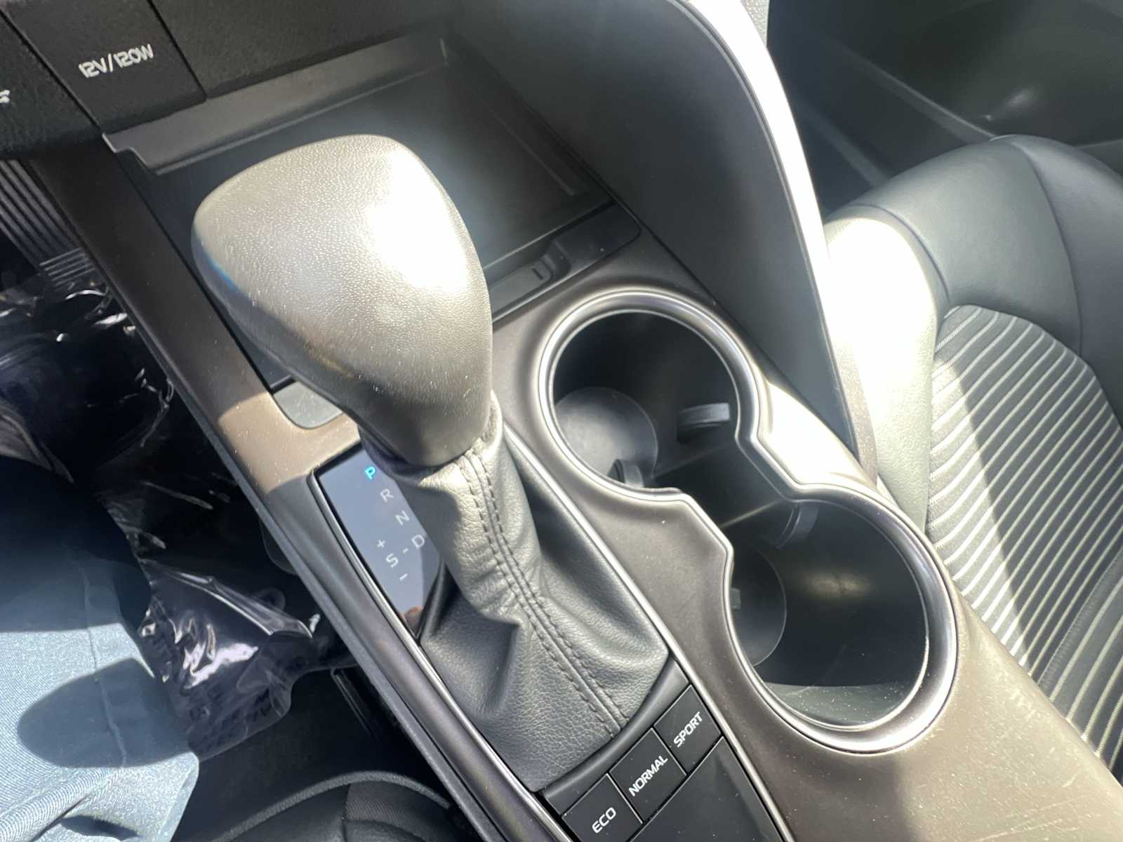 2023 Toyota Camry SE 21