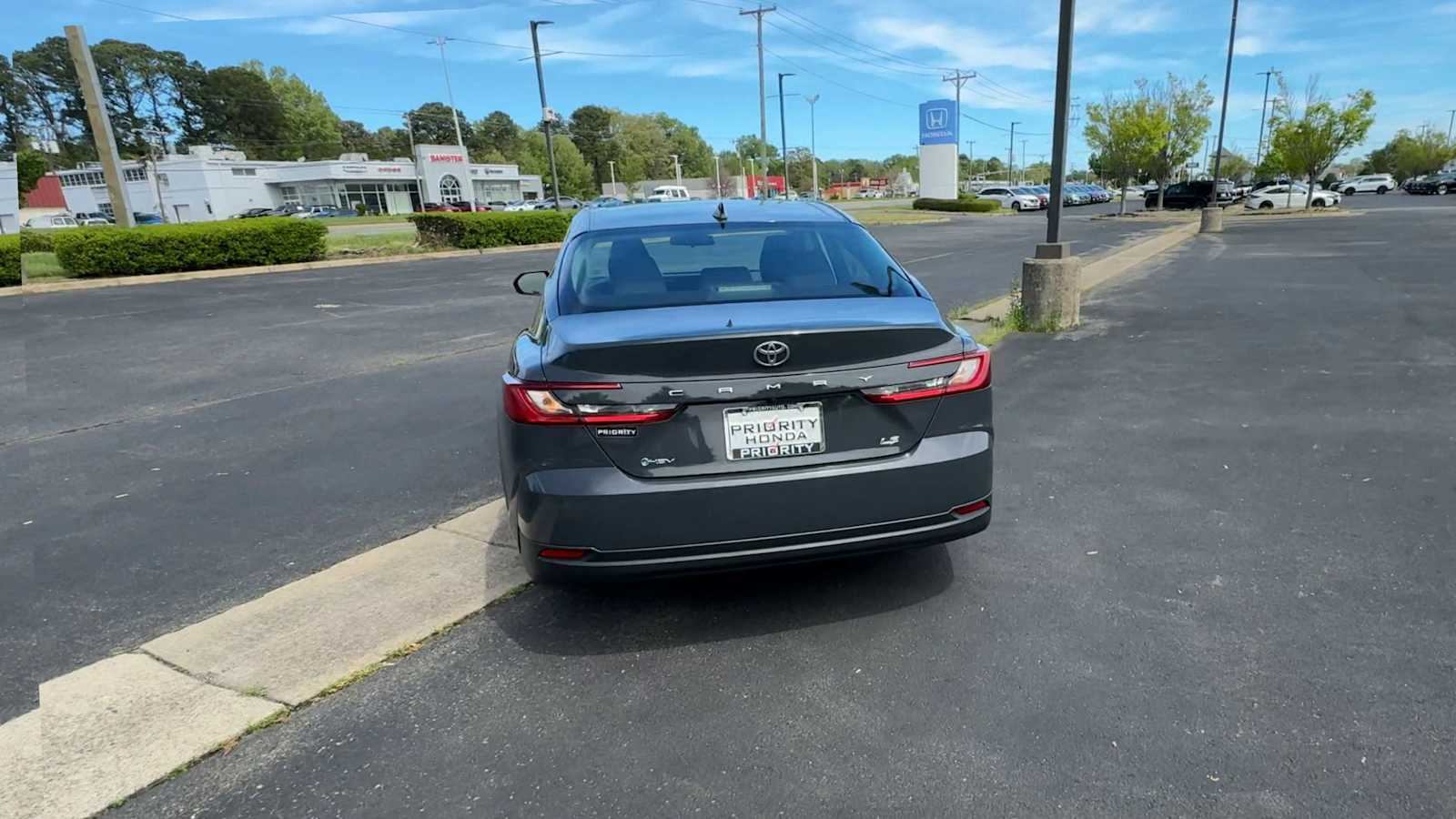 Thumbnail: 2025 Toyota Camry - 7