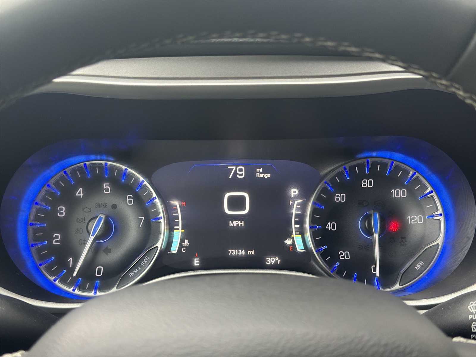 Thumbnail: 2023 Chrysler Pacifica - 10