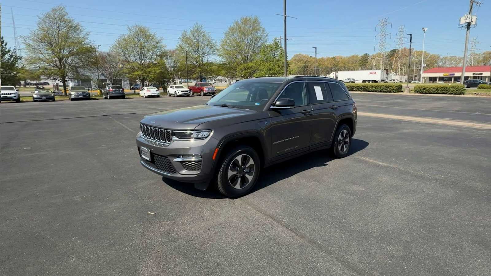 Thumbnail: 2024 Jeep Grand Cherokee - 4