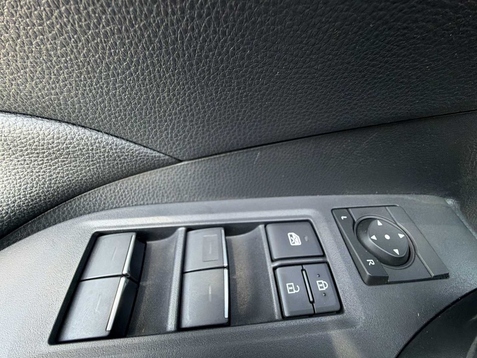 Thumbnail: 2023 Toyota RAV4 - 15