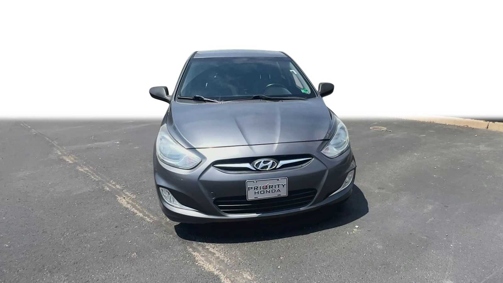 Thumbnail: 2012 Hyundai Accent - 3