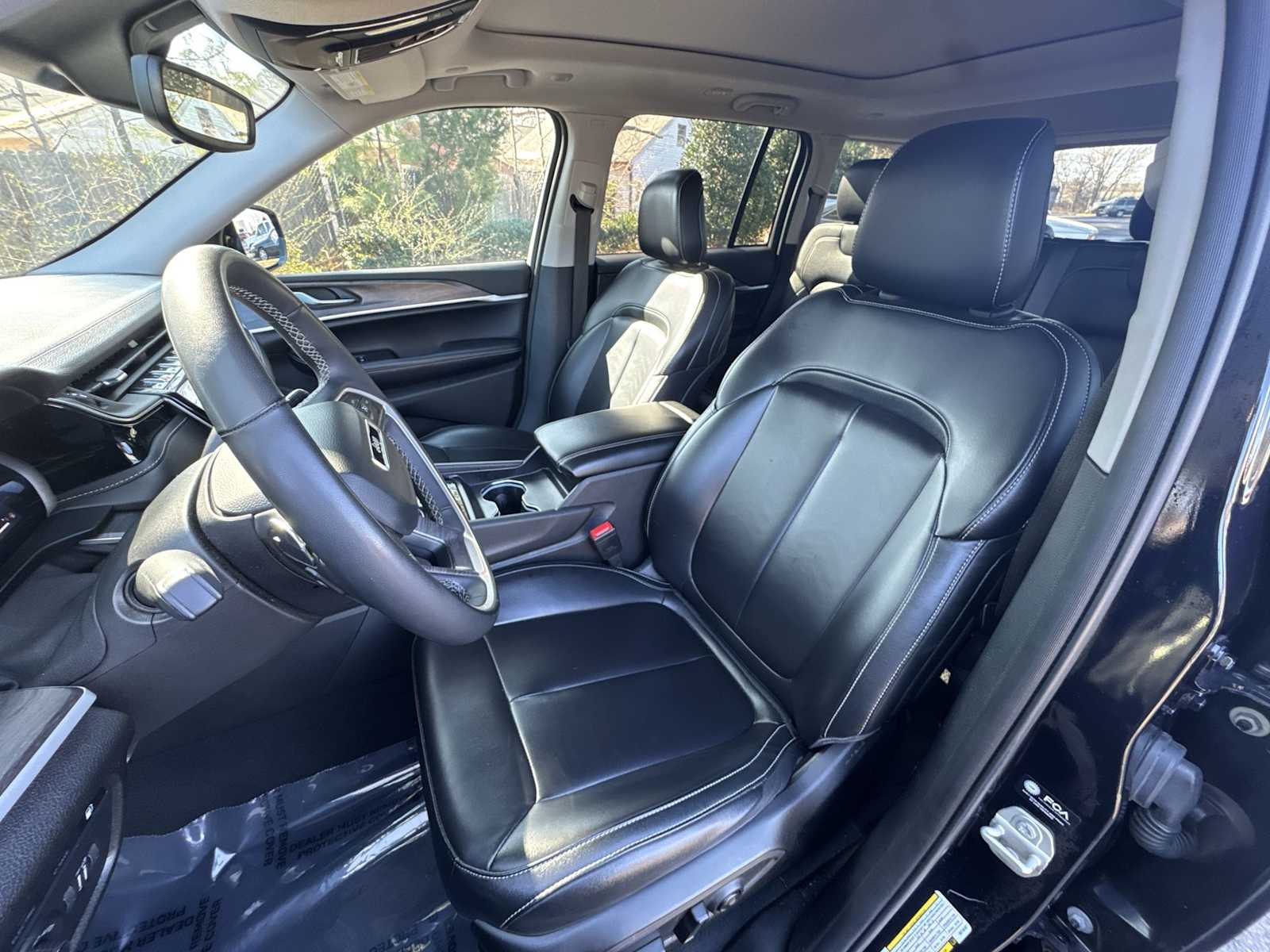 Thumbnail: 2024 Jeep Grand Cherokee - 13