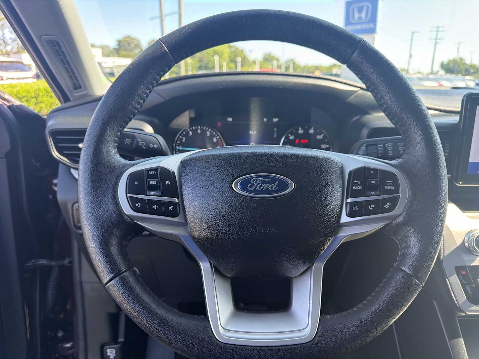 Thumbnail: 2023 Ford Explorer - 11