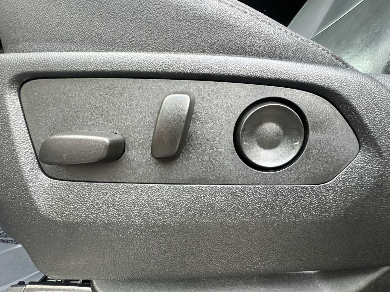 Thumbnail: 2024 Chevrolet Tahoe - 14