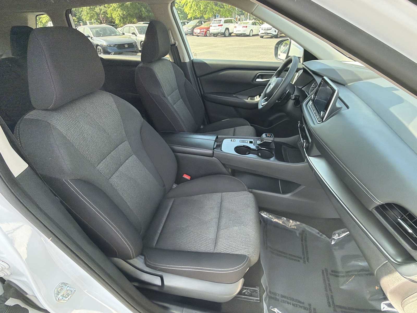 Thumbnail: 2024 Nissan Rogue - 25