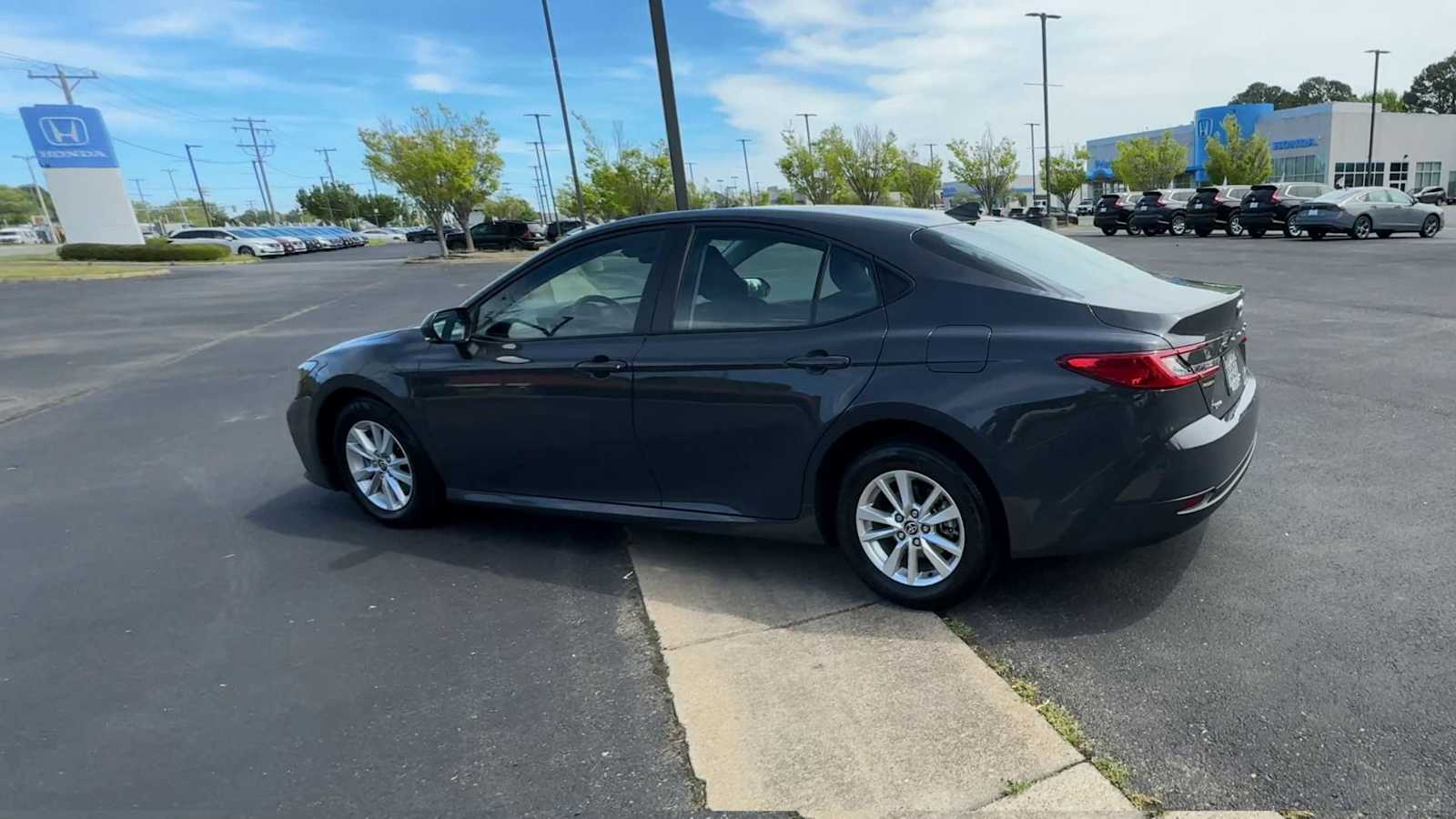 Thumbnail: 2025 Toyota Camry - 6