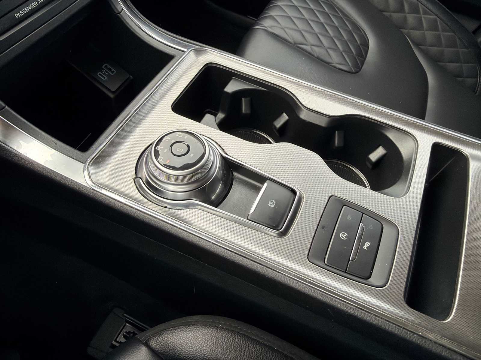 Thumbnail: 2024 Ford Edge - 20