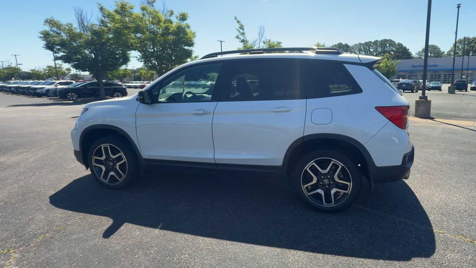 Thumbnail: 2023 Honda Passport - 5