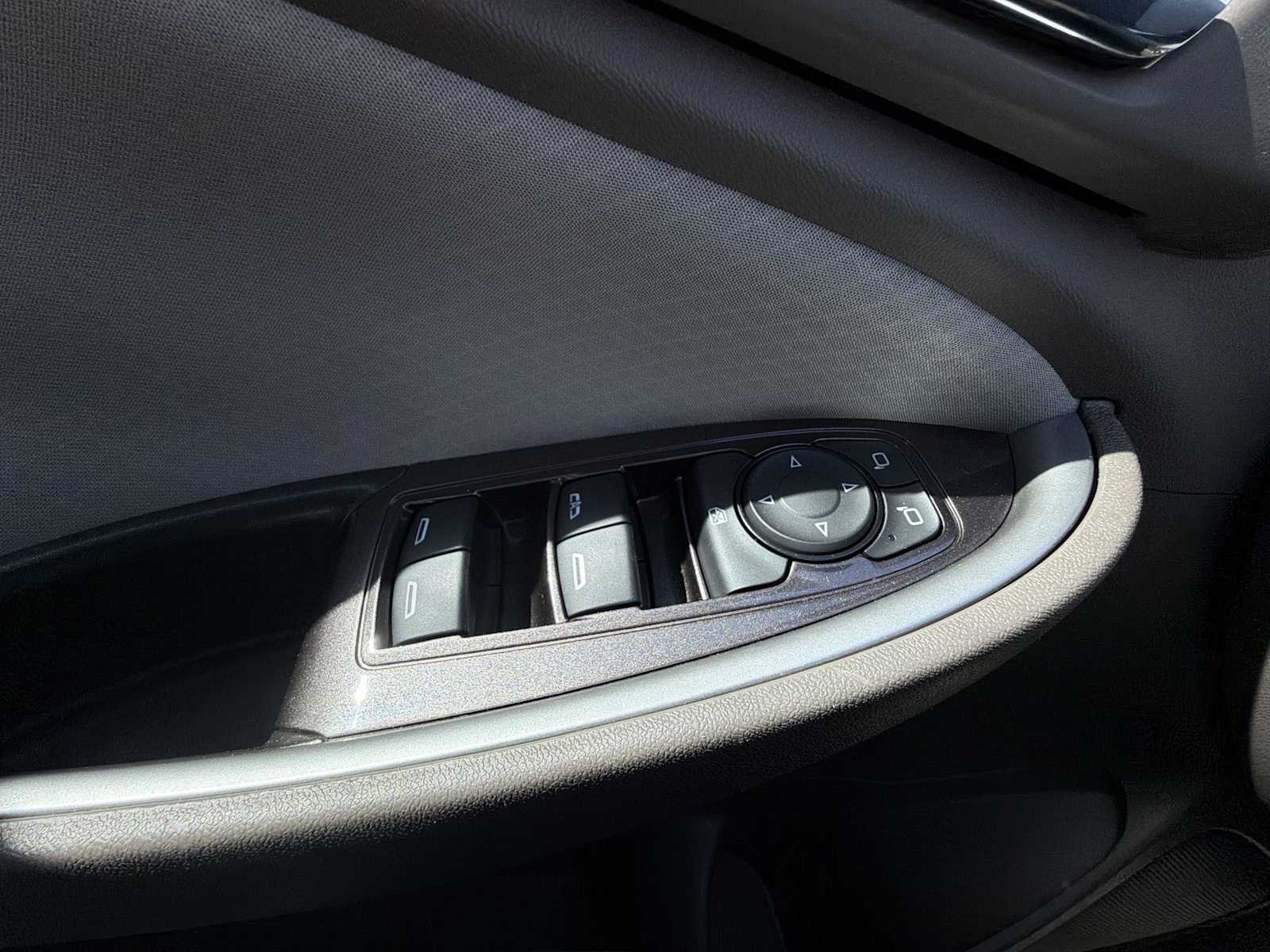 Thumbnail: 2023 Chevrolet Malibu - 15