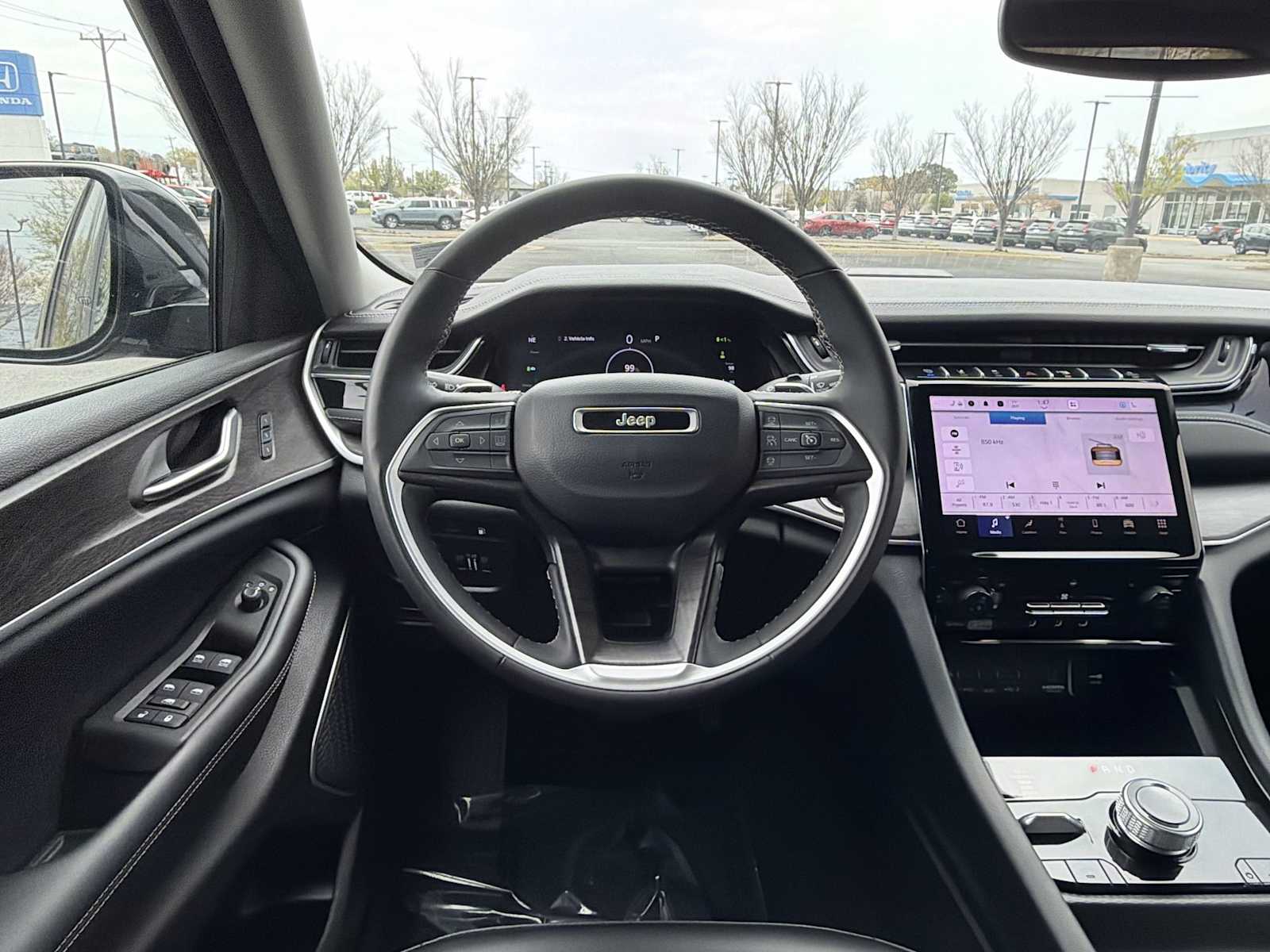 Thumbnail: 2024 Jeep Grand Cherokee - 11