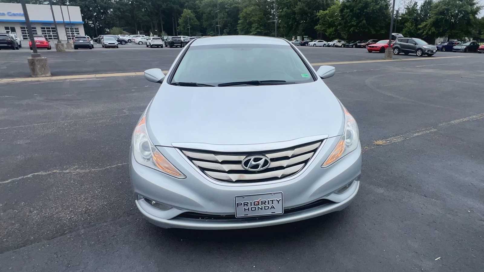 Thumbnail: 2013 Hyundai Sonata - 3