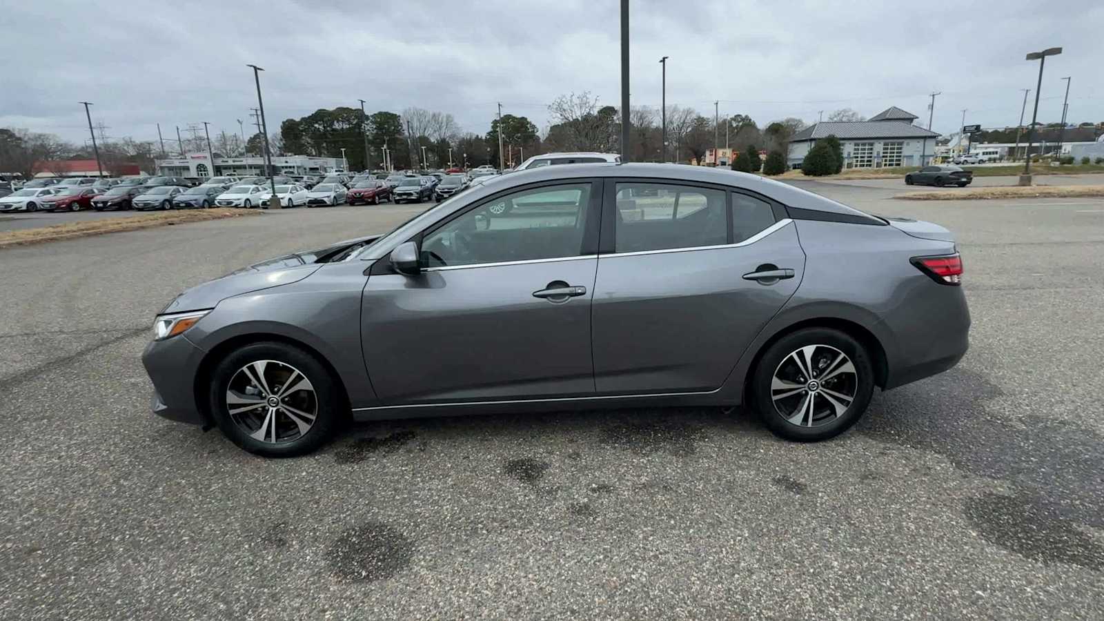 Thumbnail: 2023 Nissan Sentra - 5