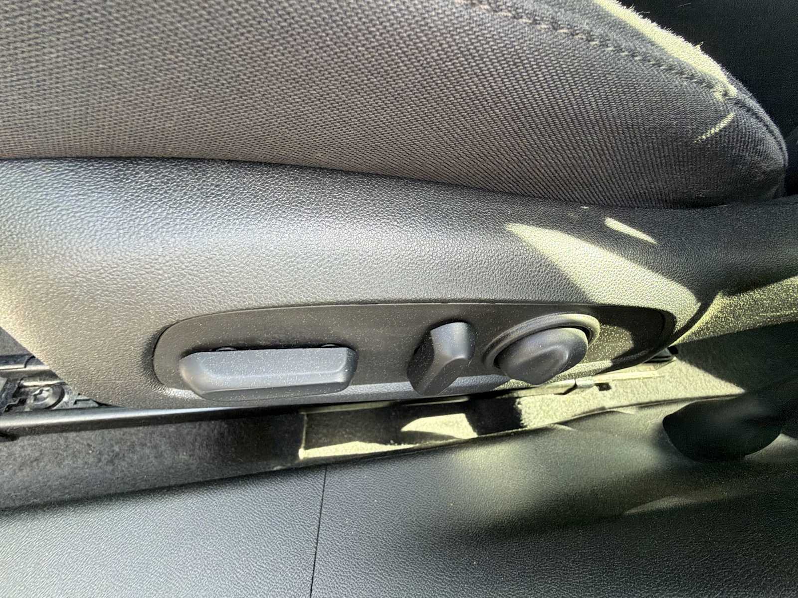 Thumbnail: 2023 Chevrolet Malibu - 14