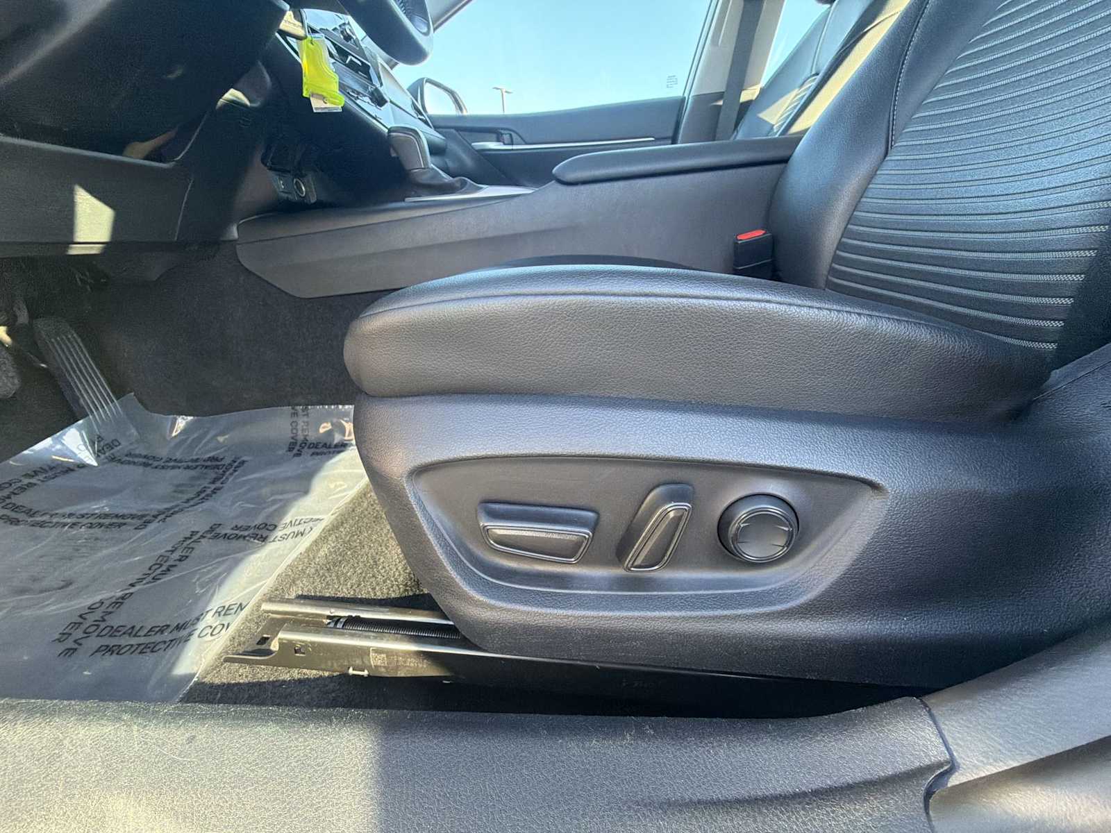 Thumbnail: 2023 Toyota Camry - 14