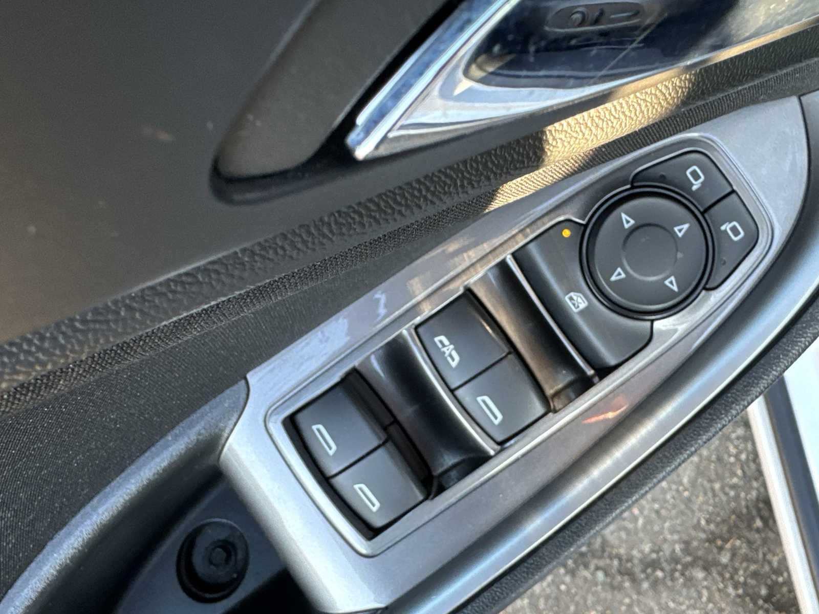 Thumbnail: 2023 Chevrolet Malibu - 15