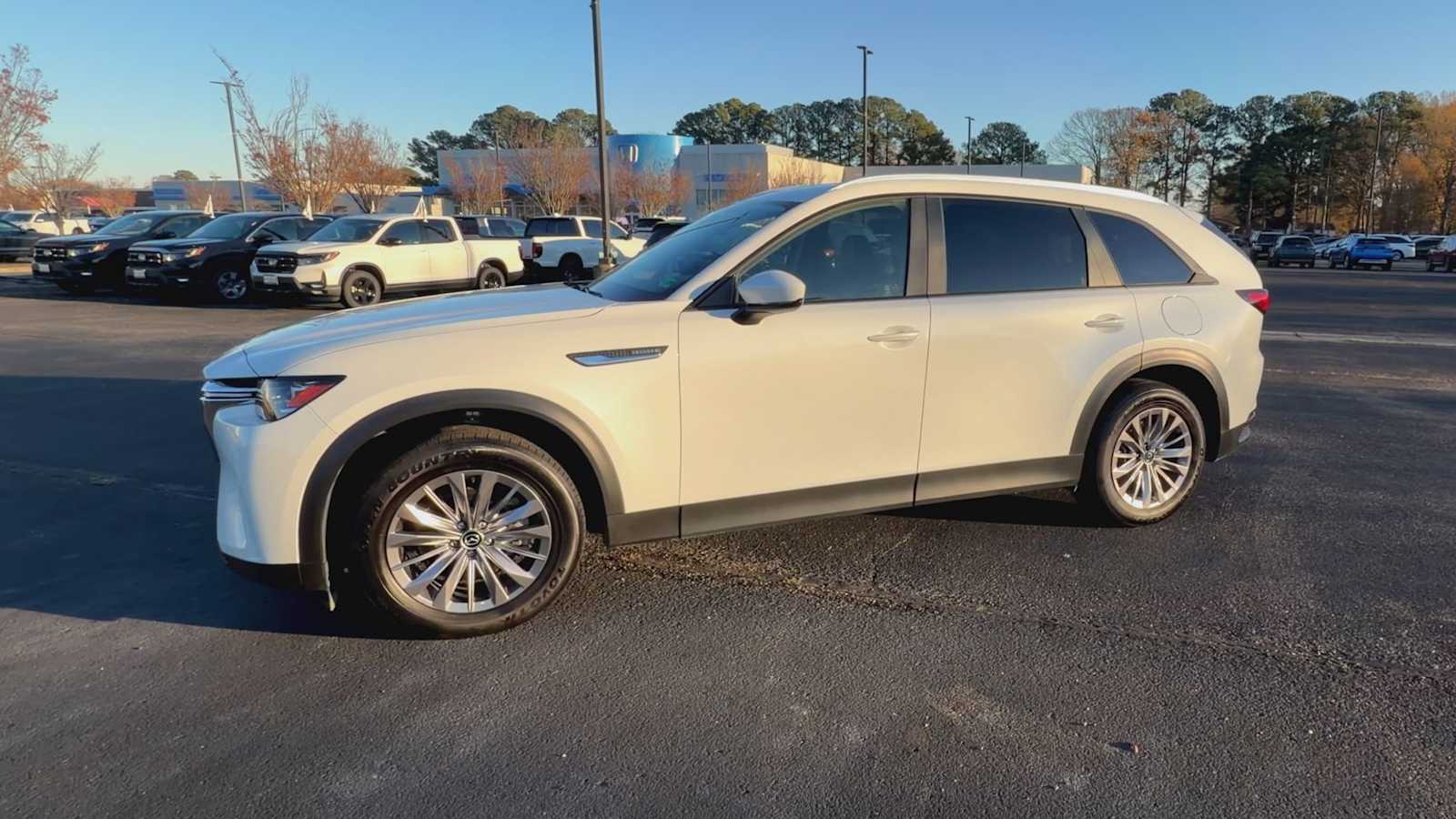 Thumbnail: 2025 Mazda CX-90 - 4