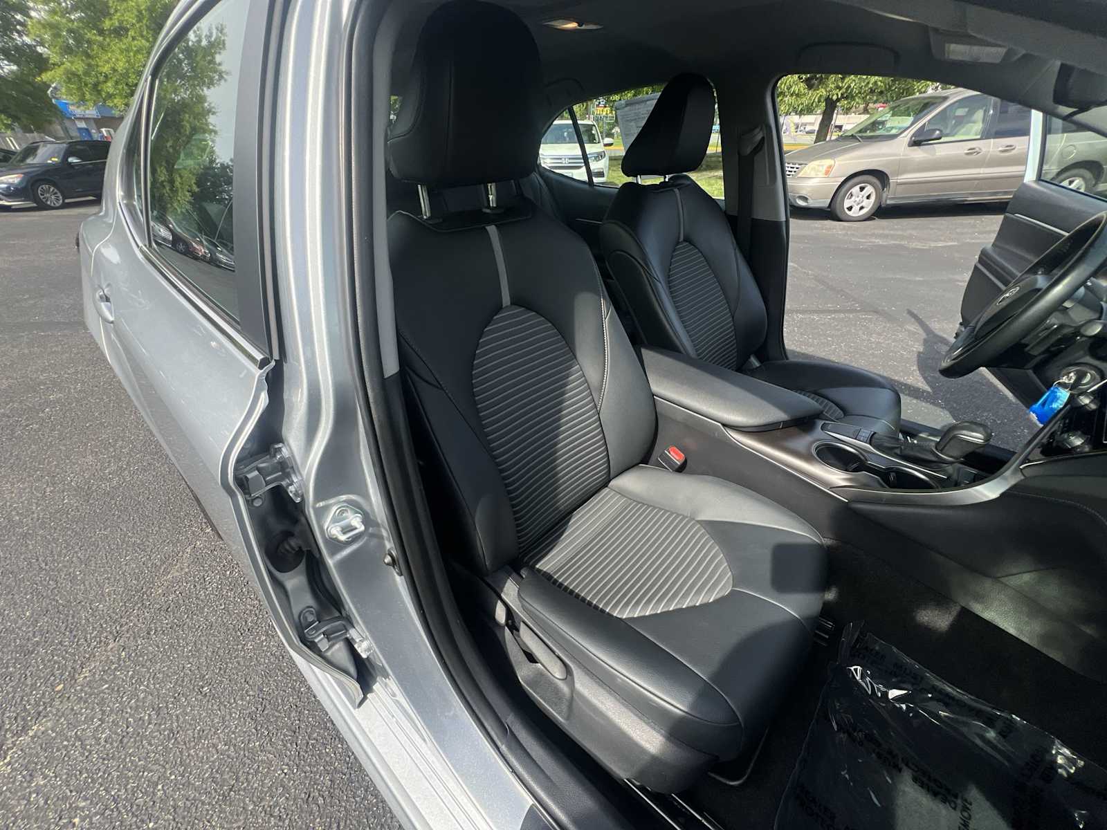 2023 Toyota Camry SE 25