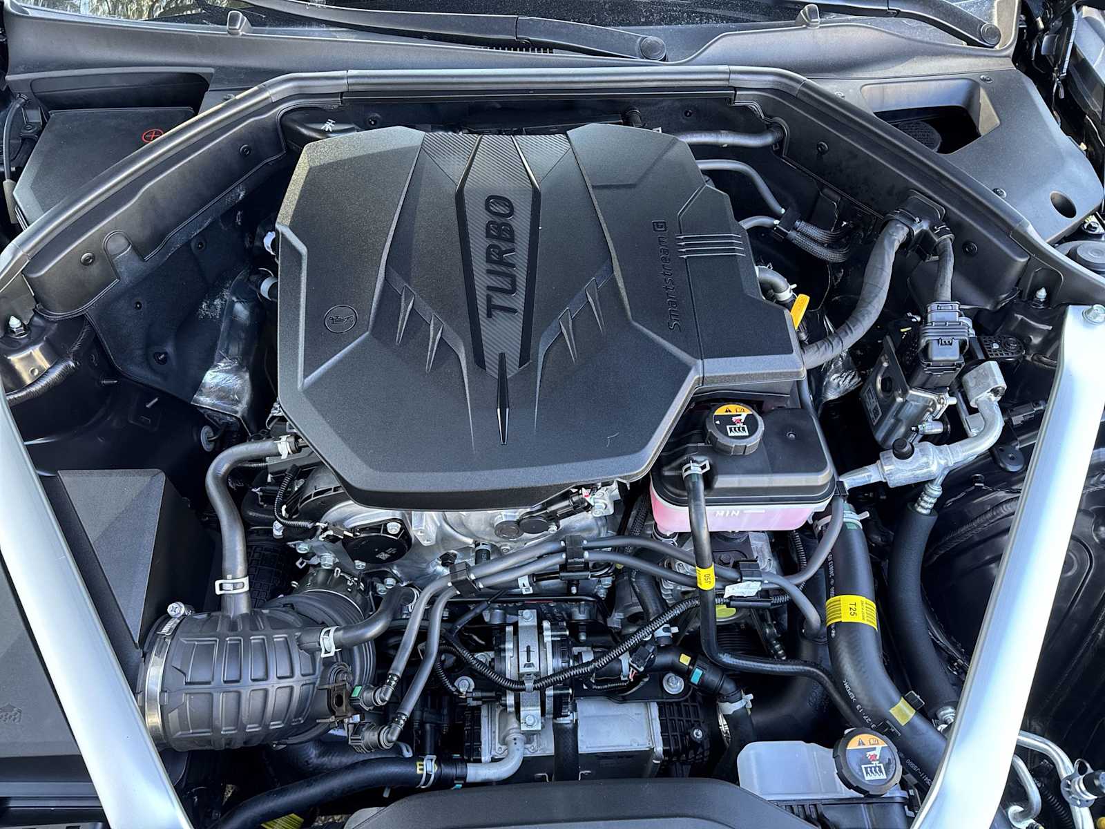 Thumbnail: 2025 Genesis G70 - 17