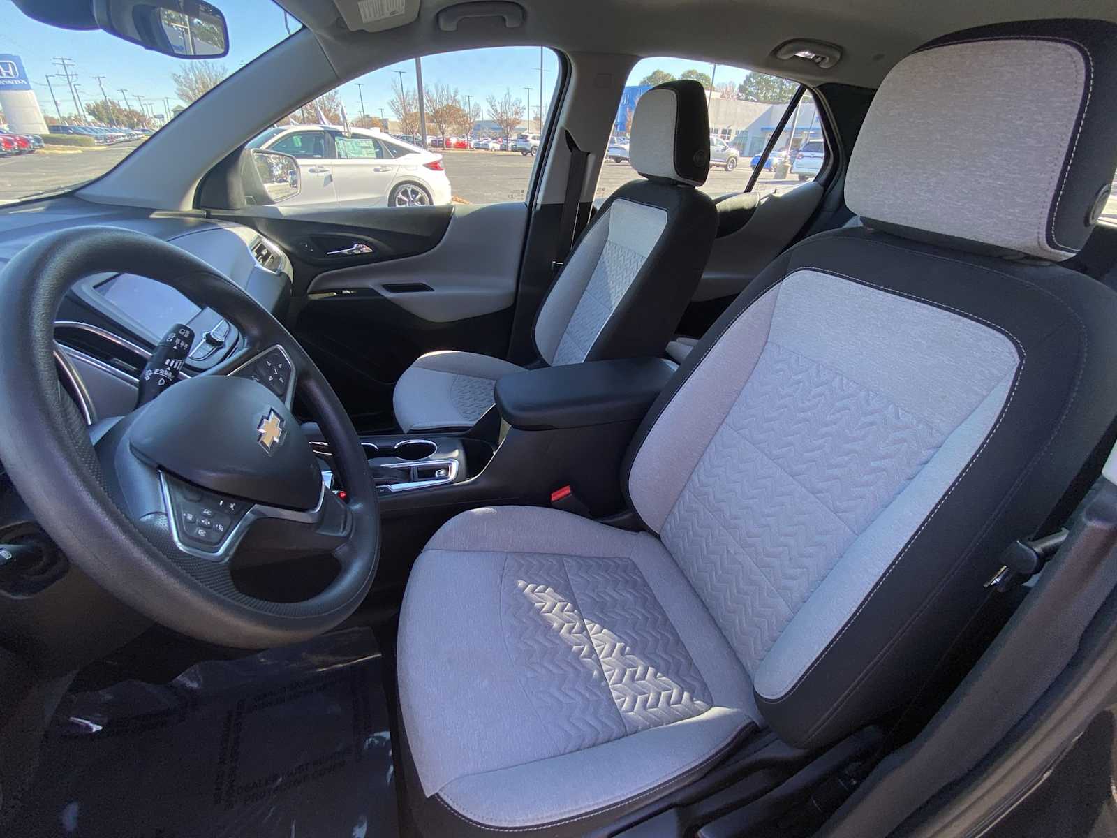 Thumbnail: 2022 Chevrolet Equinox - 13