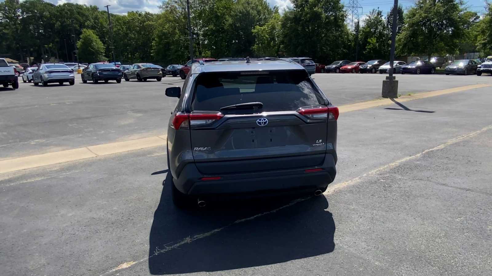 Thumbnail: 2022 Toyota RAV4 - 7