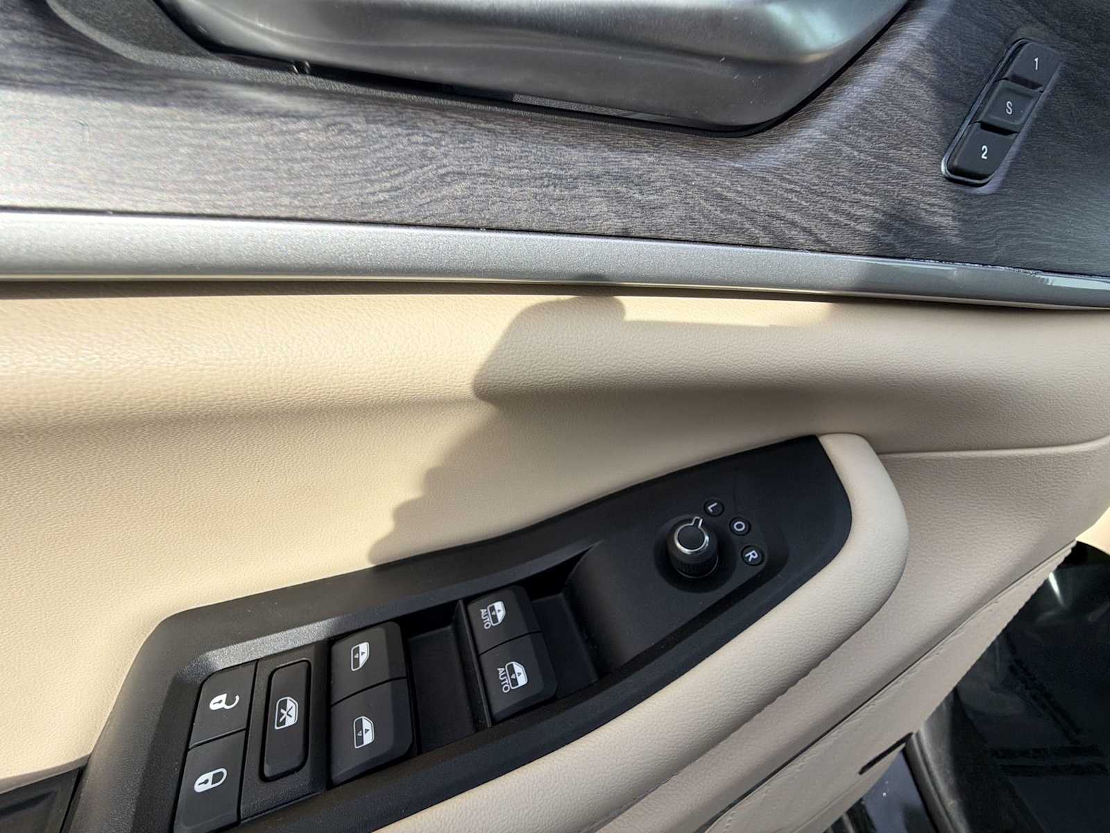 Thumbnail: 2023 Jeep Grand Cherokee - 15