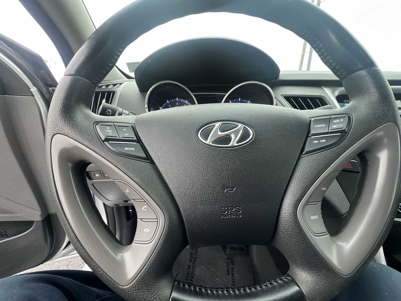 Thumbnail: 2013 Hyundai Sonata - 11