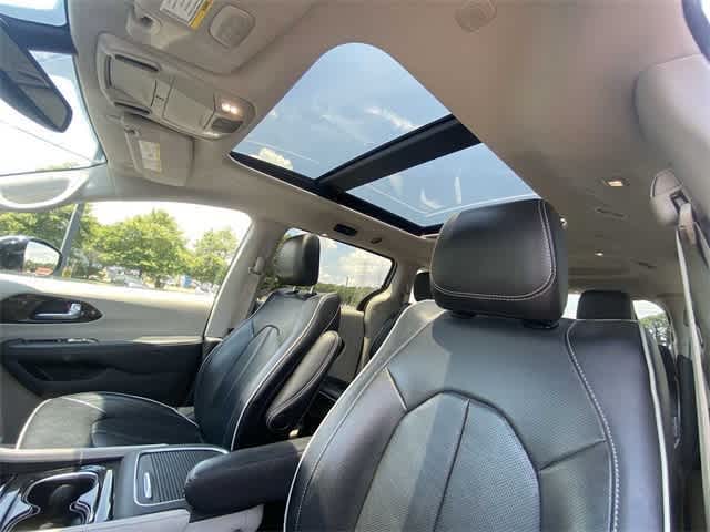 Thumbnail: 2023 Chrysler Pacifica - 16