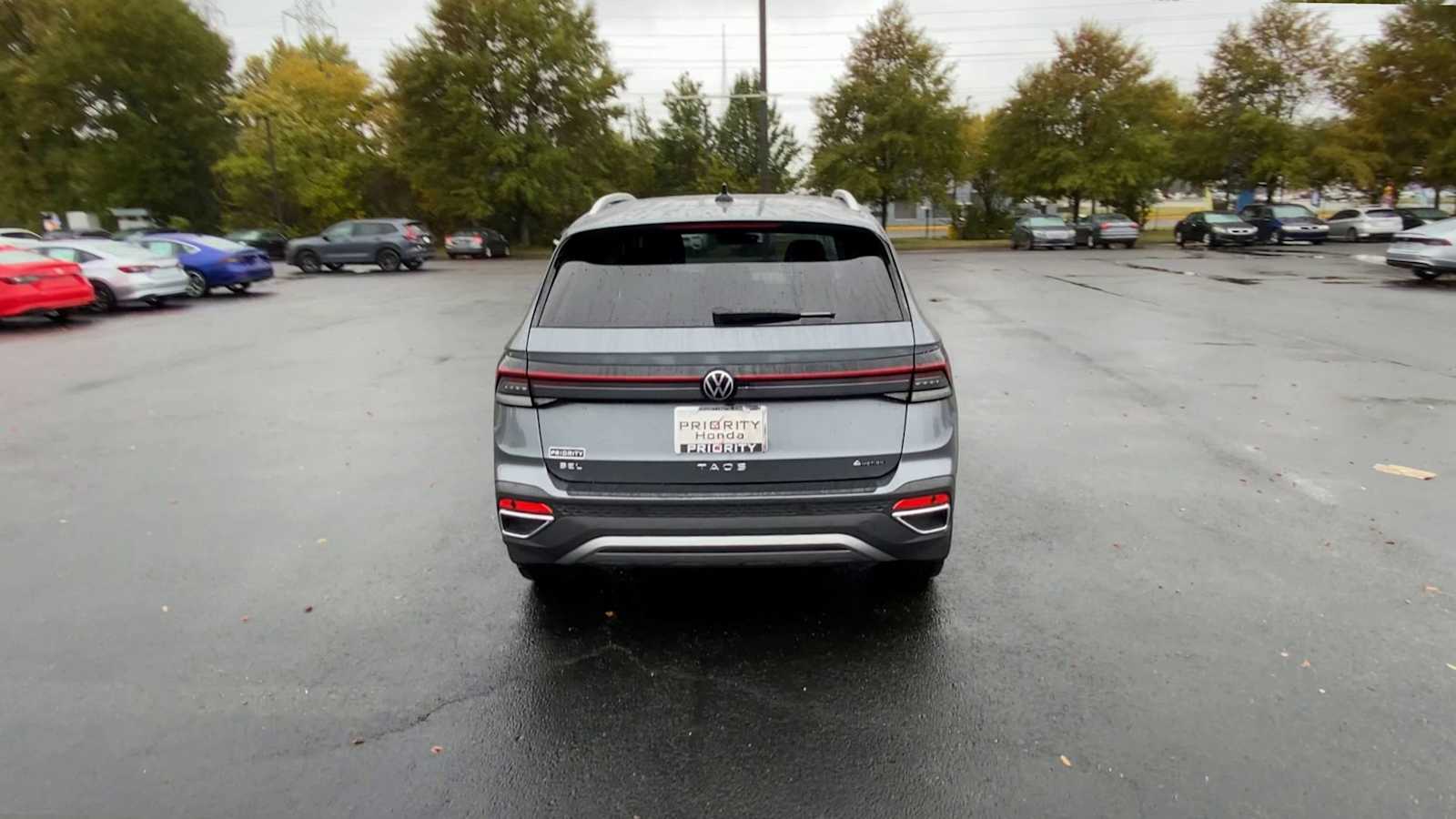 Thumbnail: 2025 Volkswagen Taos - 7