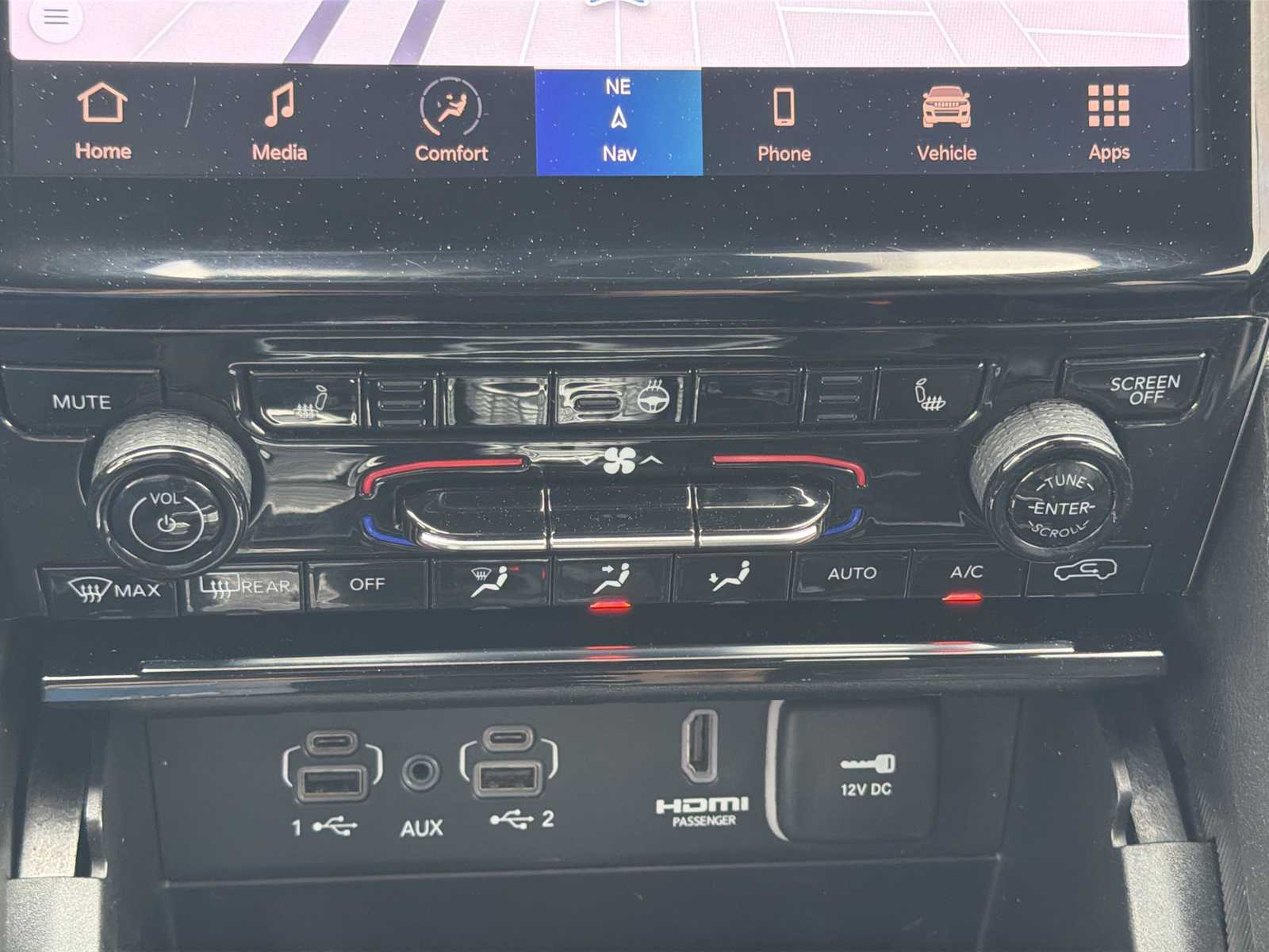 Thumbnail: 2024 Jeep Grand Cherokee - 17