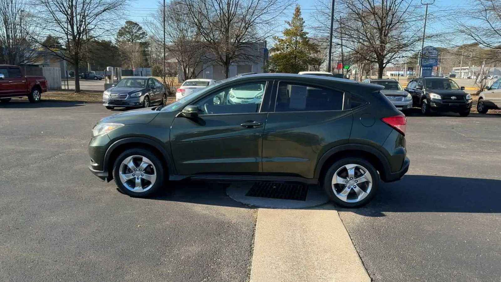 Thumbnail: 2016 Honda HR-V - 5