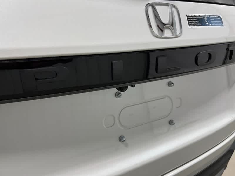 Thumbnail: 2025 Honda Pilot - 13