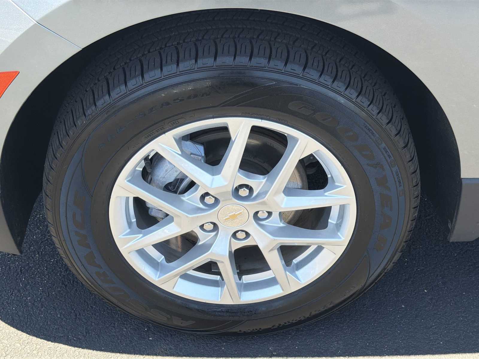 Thumbnail: 2024 Chevrolet Equinox - 18