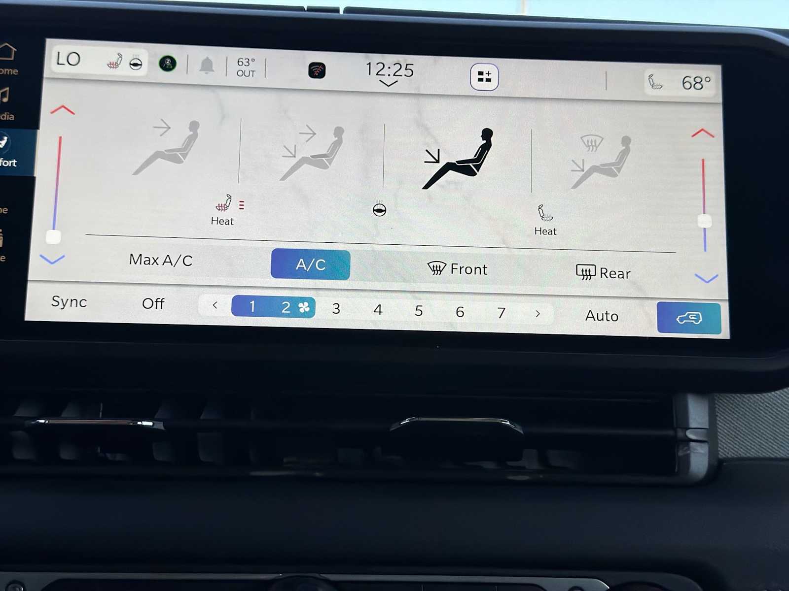 Thumbnail: 2024 Jeep Wrangler - 16