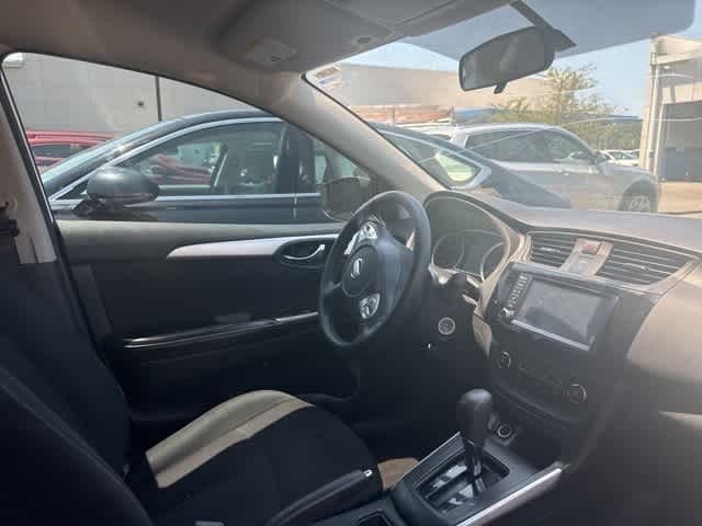 Thumbnail: 2019 Nissan Sentra - 4
