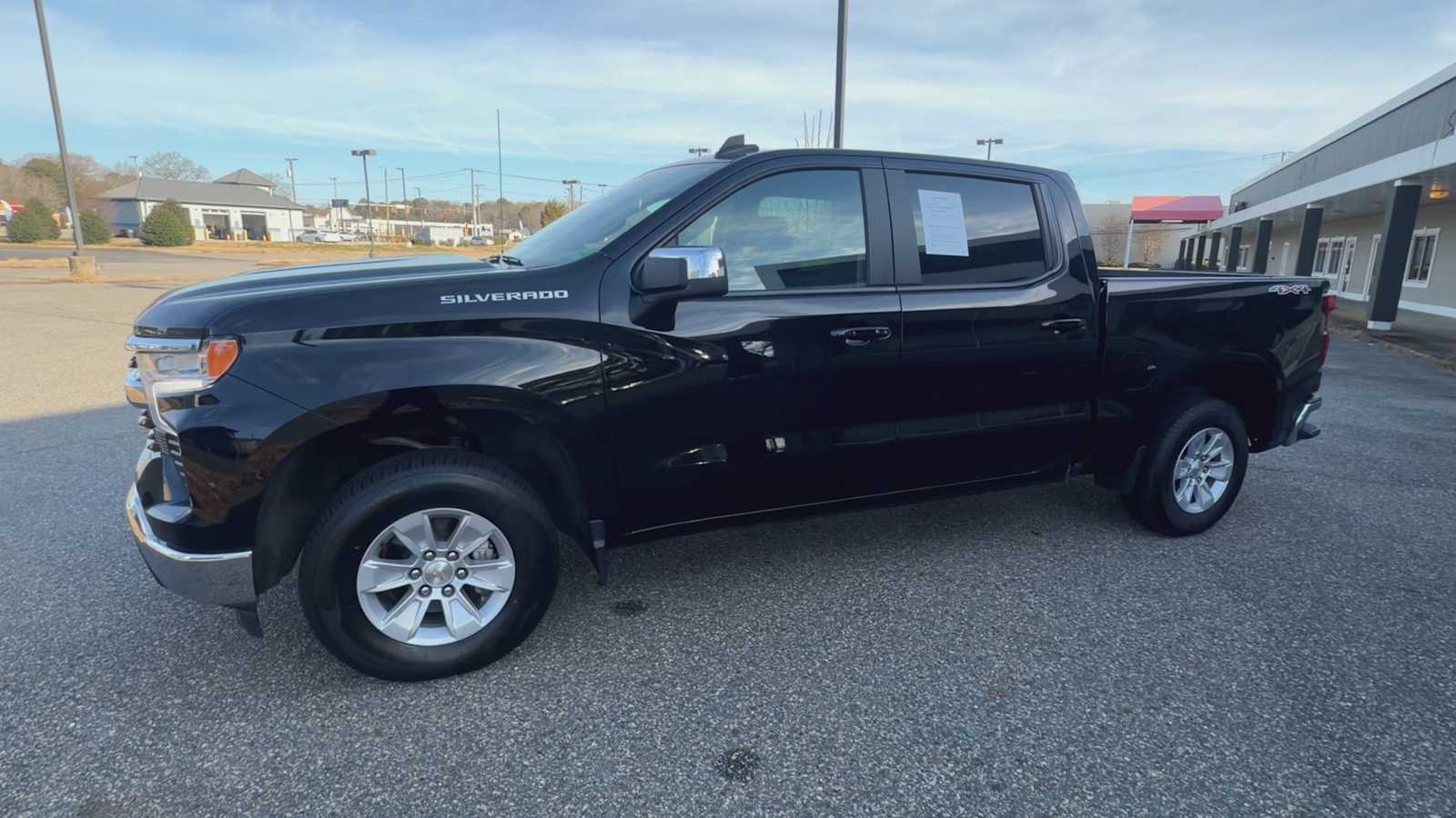 Thumbnail: 2025 Chevrolet Silverado 1500 - 4