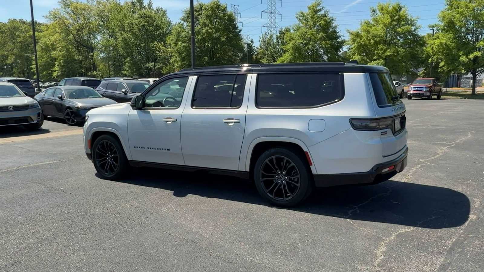 Thumbnail: 2024 Jeep Grand Wagoneer L - 6