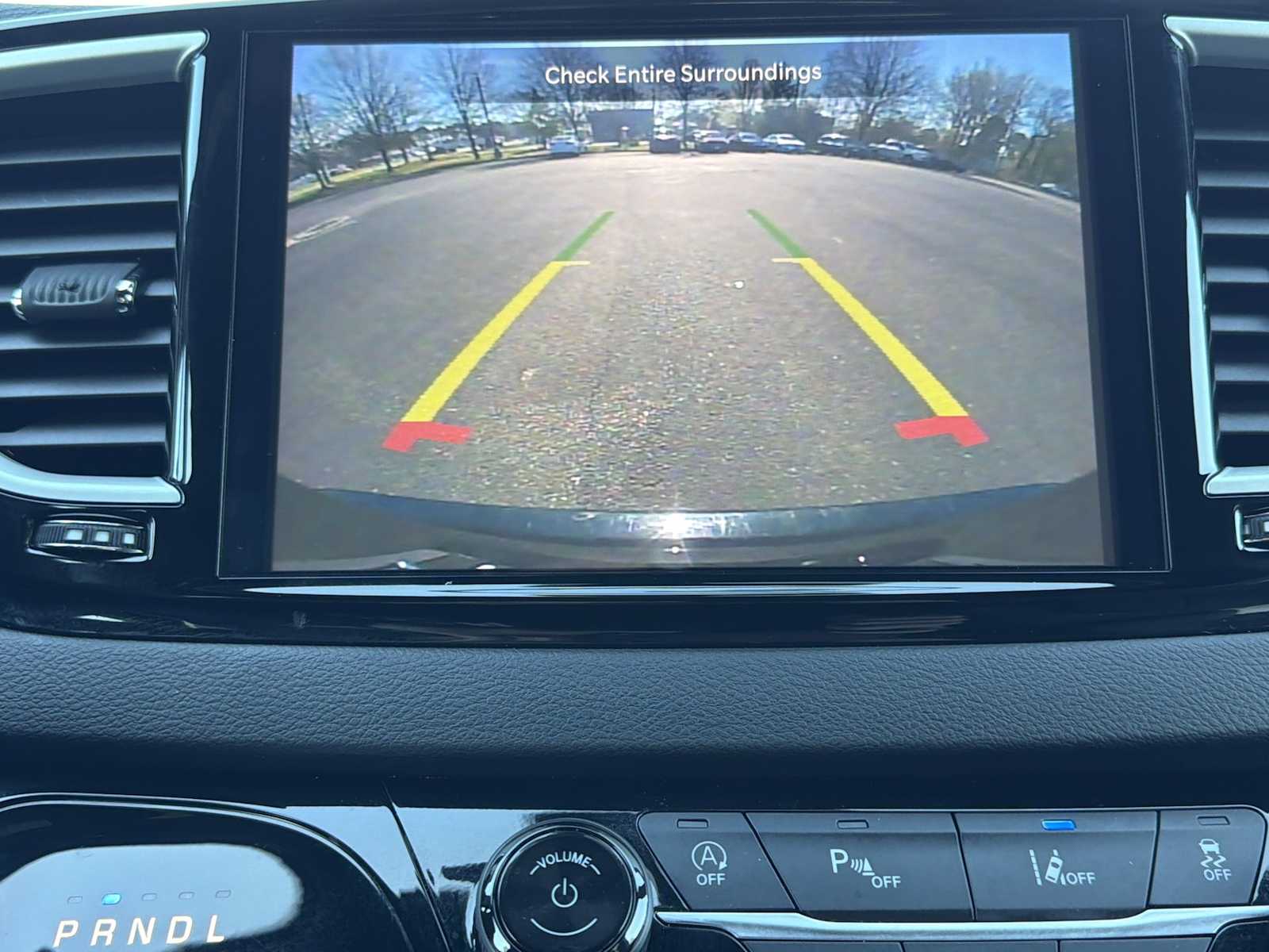 Thumbnail: 2025 Chrysler Pacifica - 22