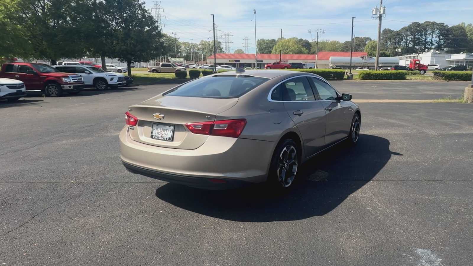 Thumbnail: 2023 Chevrolet Malibu - 8