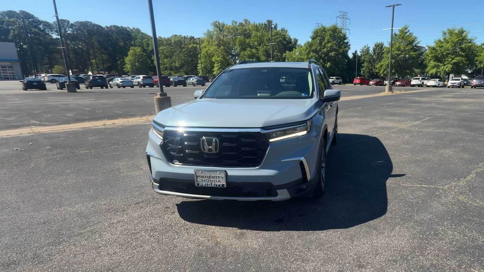 Thumbnail: 2024 Honda Pilot - 3