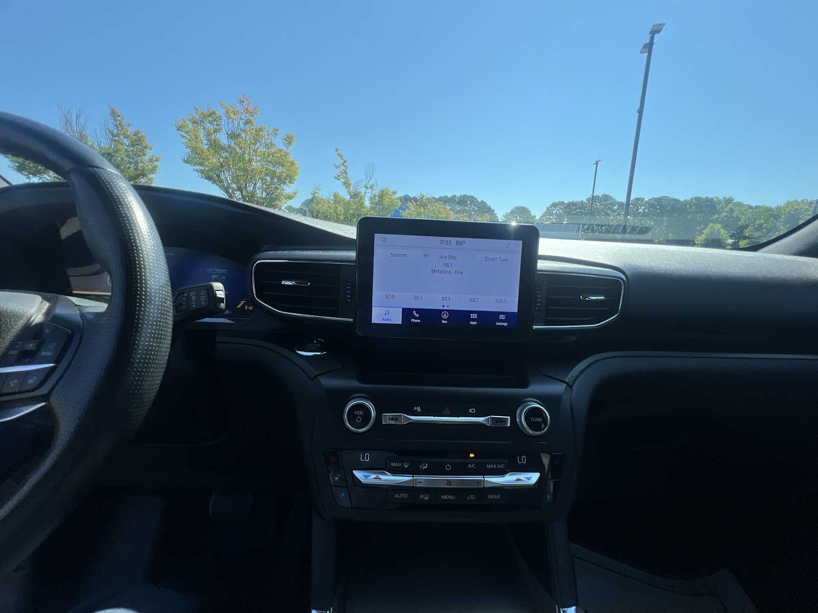 Thumbnail: 2020 Ford Explorer - 12