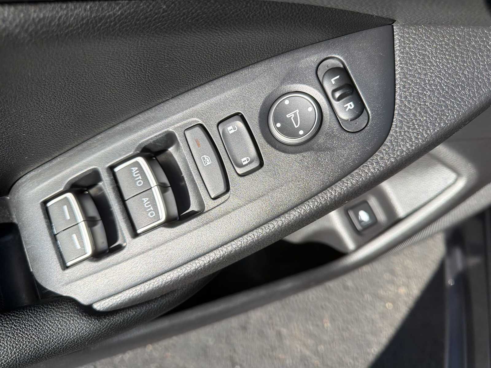 Thumbnail: 2019 Honda Accord - 15